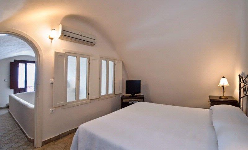 Mirabo Villas (Adults Only) ฟิรอสเตฟานี ภายนอก รูปภาพ