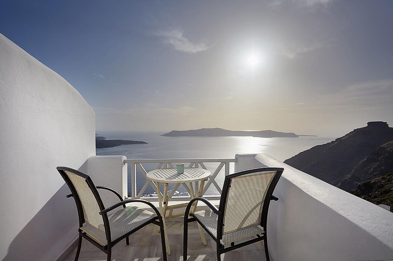 Mirabo Villas (Adults Only) ฟิรอสเตฟานี ภายนอก รูปภาพ
