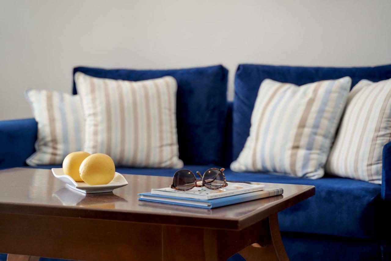 Mirabo Villas (Adults Only) ฟิรอสเตฟานี ภายนอก รูปภาพ